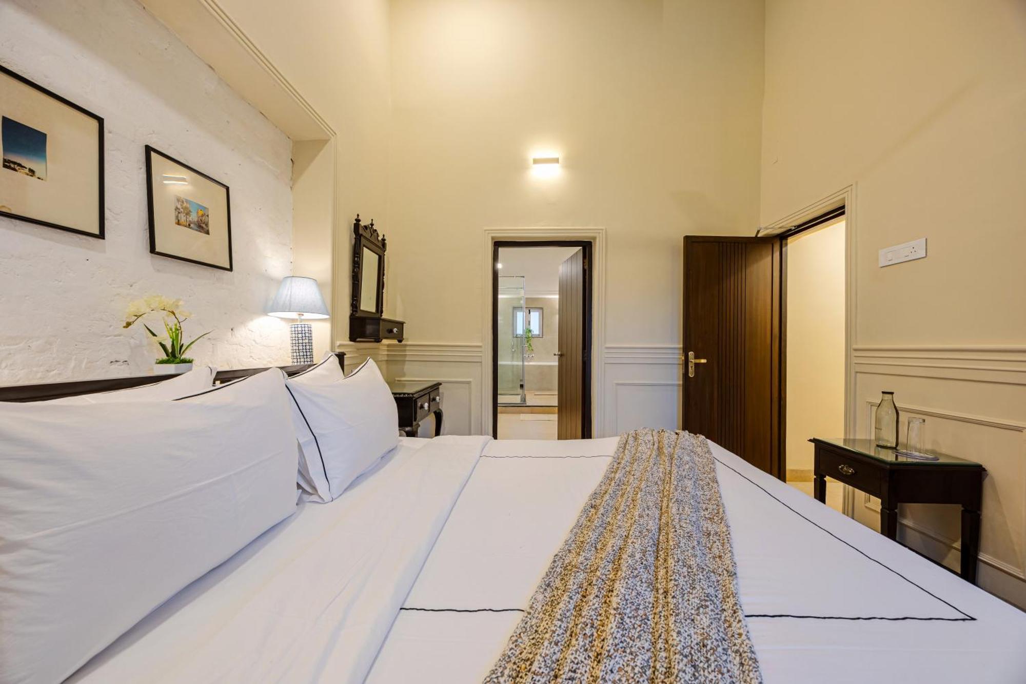 Elivaas 4 Bhk Villa Near Beach With Private Pool & Bar - Casa Boa Vida Candolim Eksteriør bilde