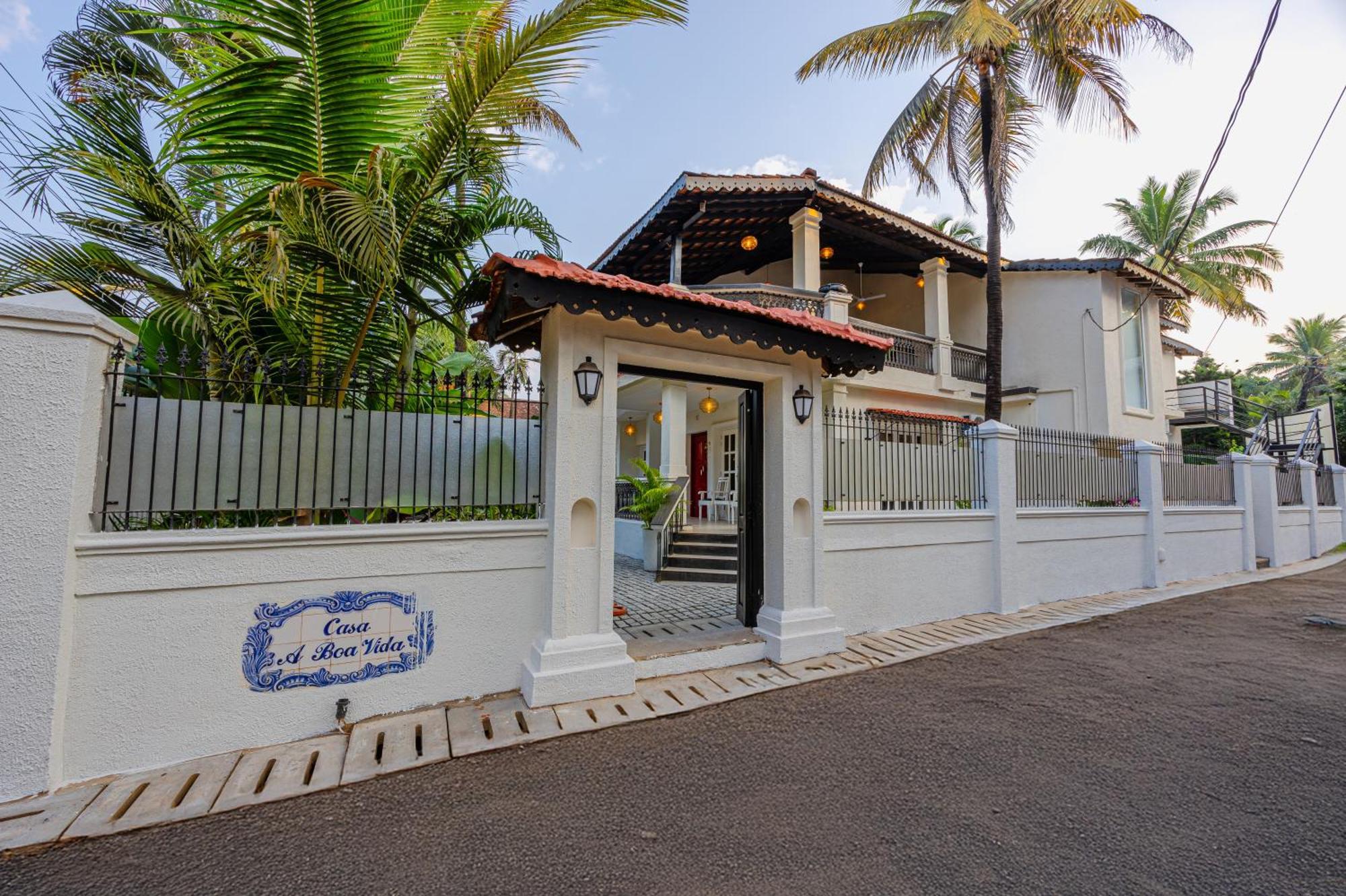 Elivaas 4 Bhk Villa Near Beach With Private Pool & Bar - Casa Boa Vida Candolim Eksteriør bilde